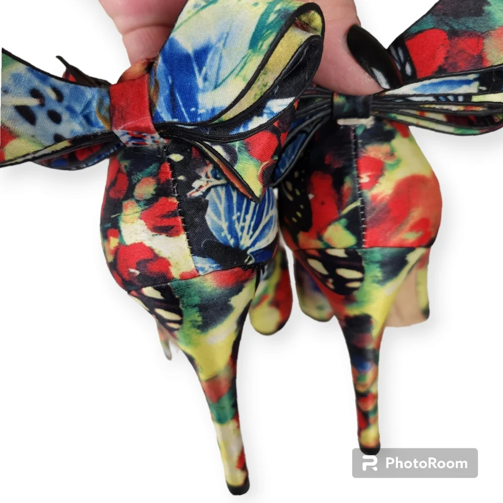 Neiman Marcus Multicolor Butterfly Print Bow Accent Pumps - Picture 5 of 16